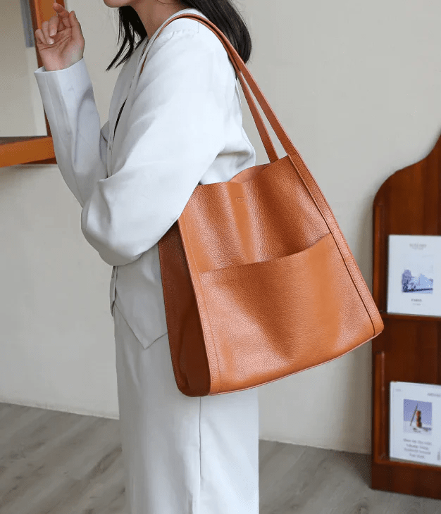 Minimalistic Shoulder Leather Bag™ | Snygg axelremsväska med gott om utrymme